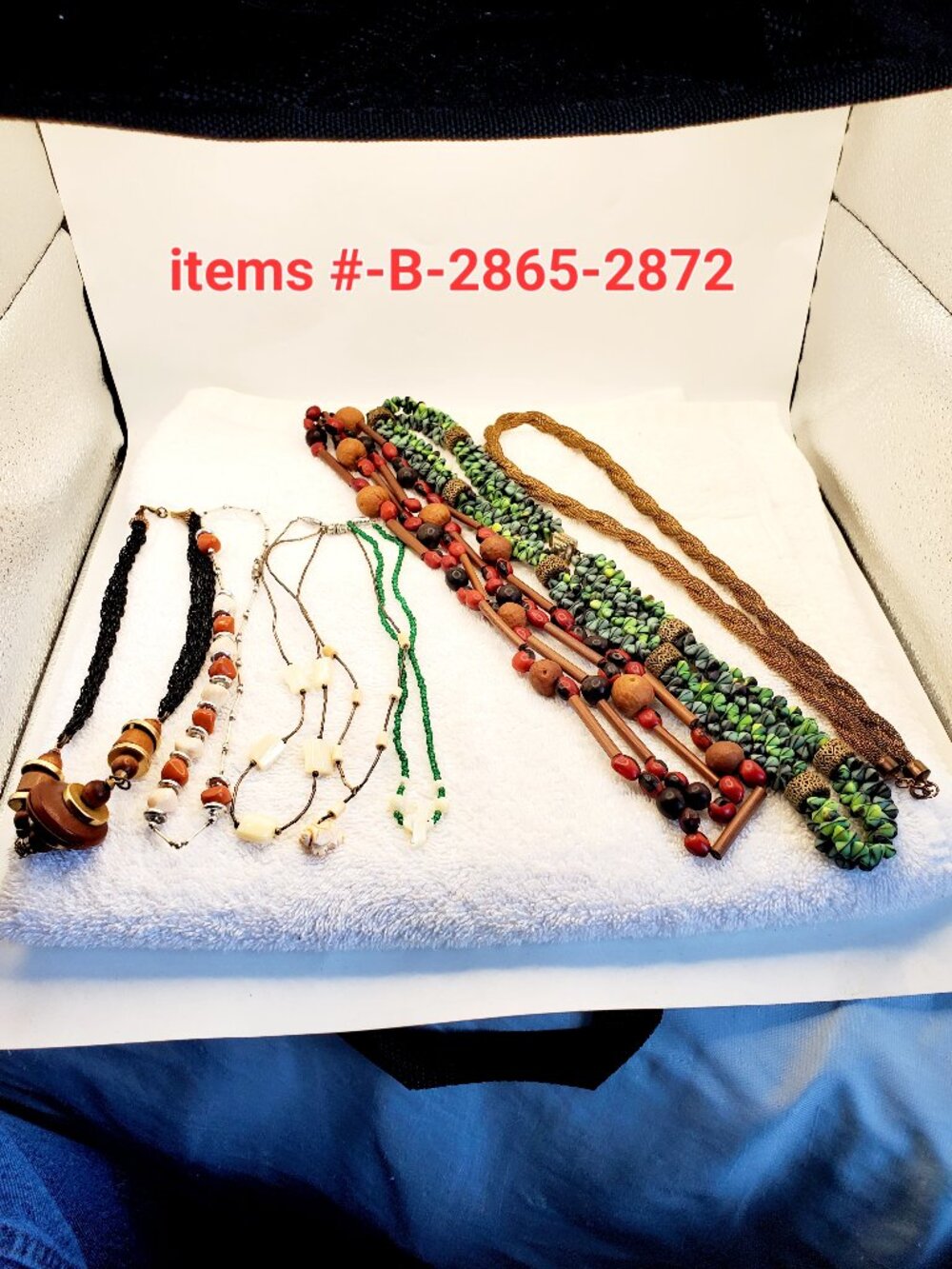 8 Vintage Necklaces, items # B-2865-2872. , wt. 325 grams.